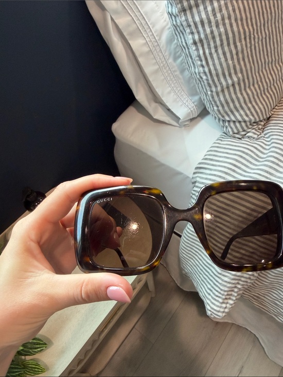 Gucci Tortoiseshell Oversized Square Sunglasses with Brown Lenses